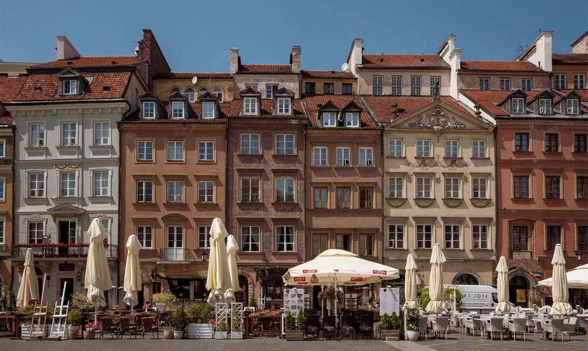 hidden-culinary-gems-10-must-try-restaurants-in-old-town-warsaw