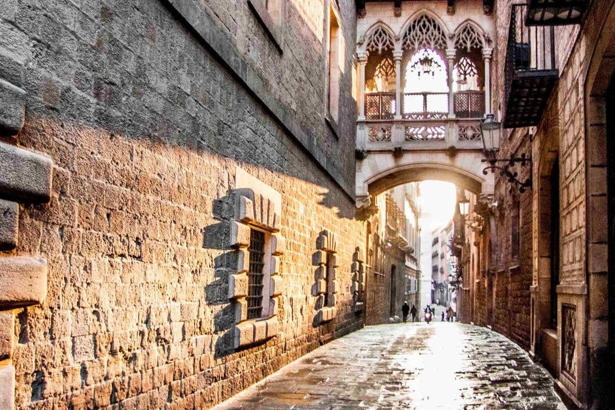 Hidden Gems And Must-See Spots In Barrio Gótico, Barcelona | TouristSecrets