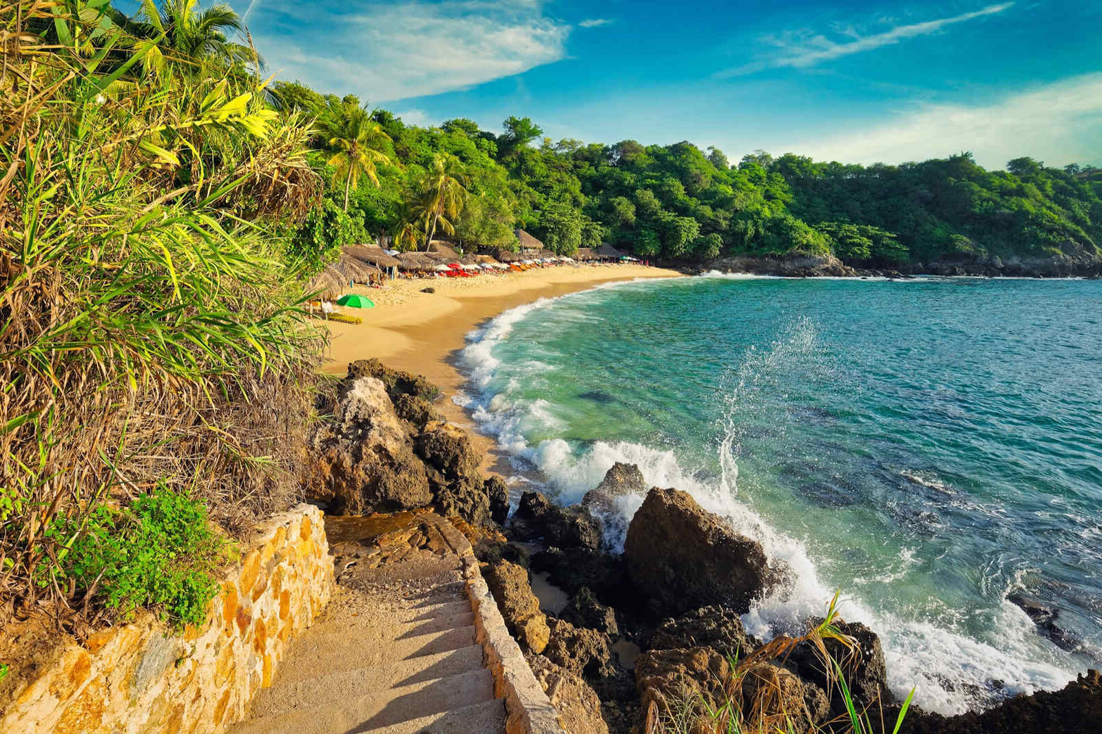 hidden-gems-the-most-beautiful-beaches-near-oaxaca-and-mexico-city