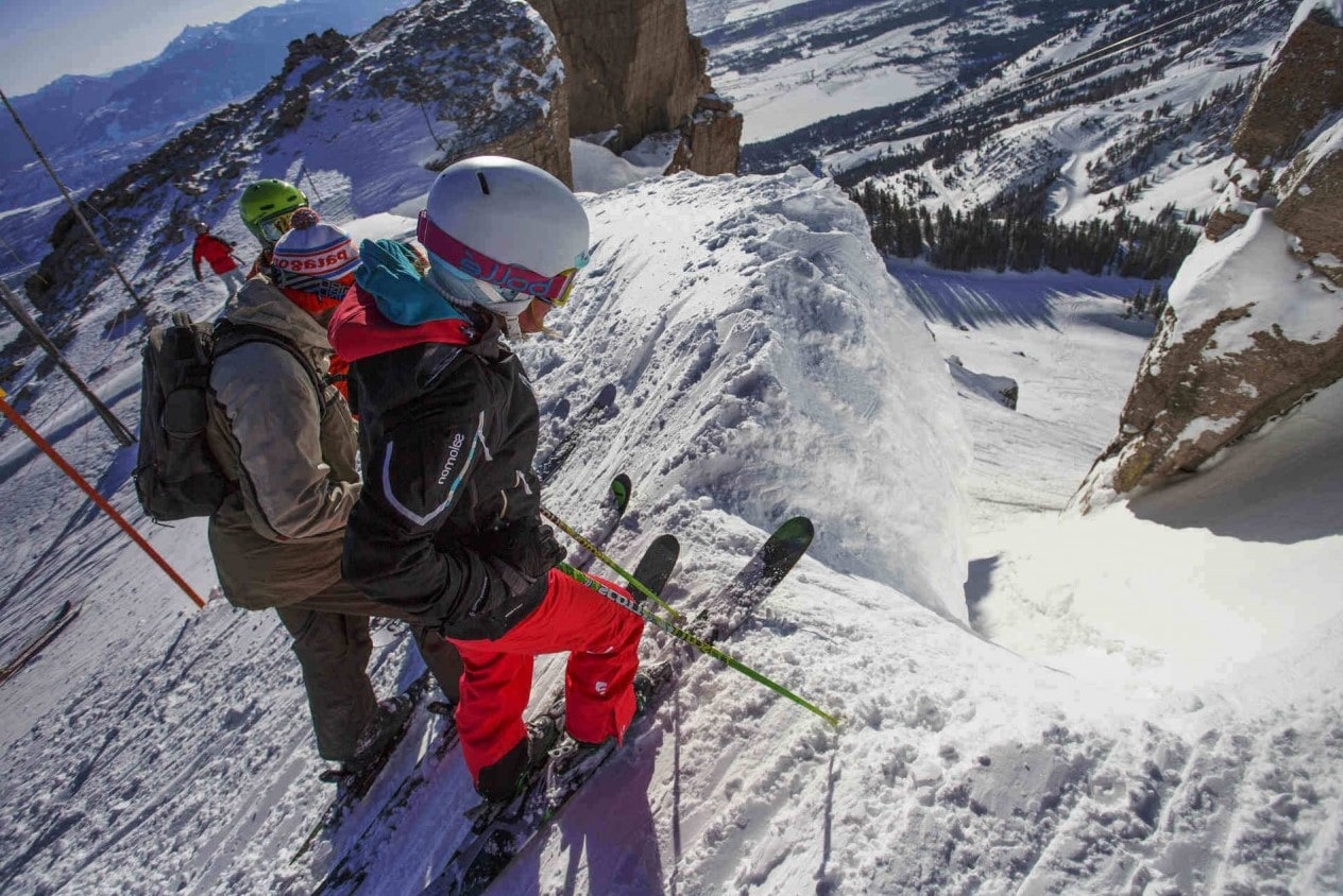 Jackson Hole Skiing - Wyoming's Powder Paradise | TouristSecrets