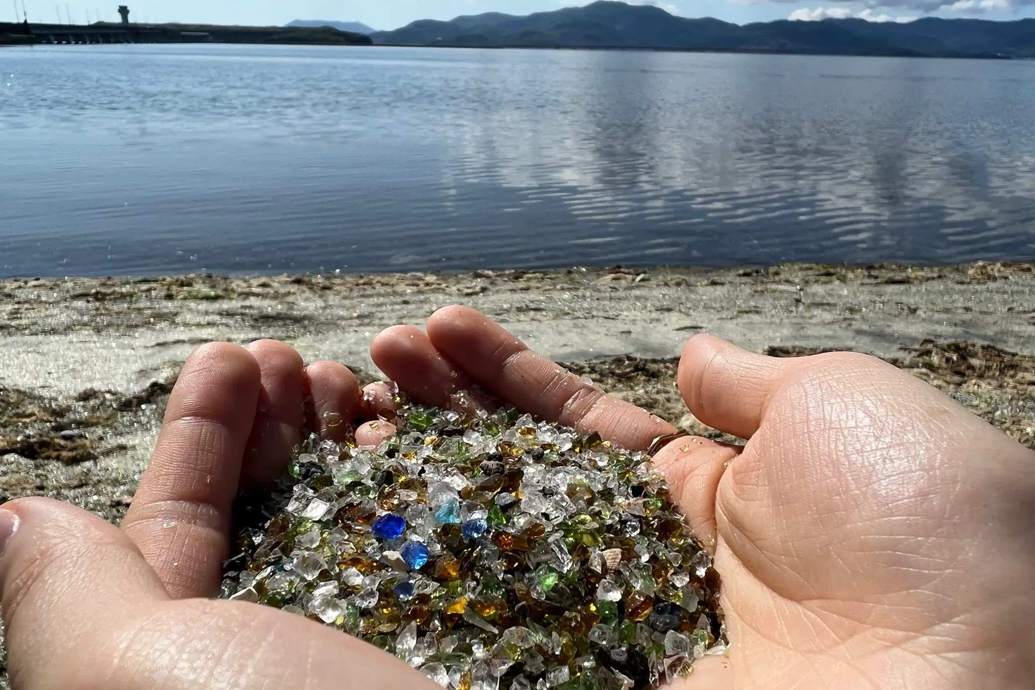 secrets-of-japans-hidden-glass-beach-in-nagasaki