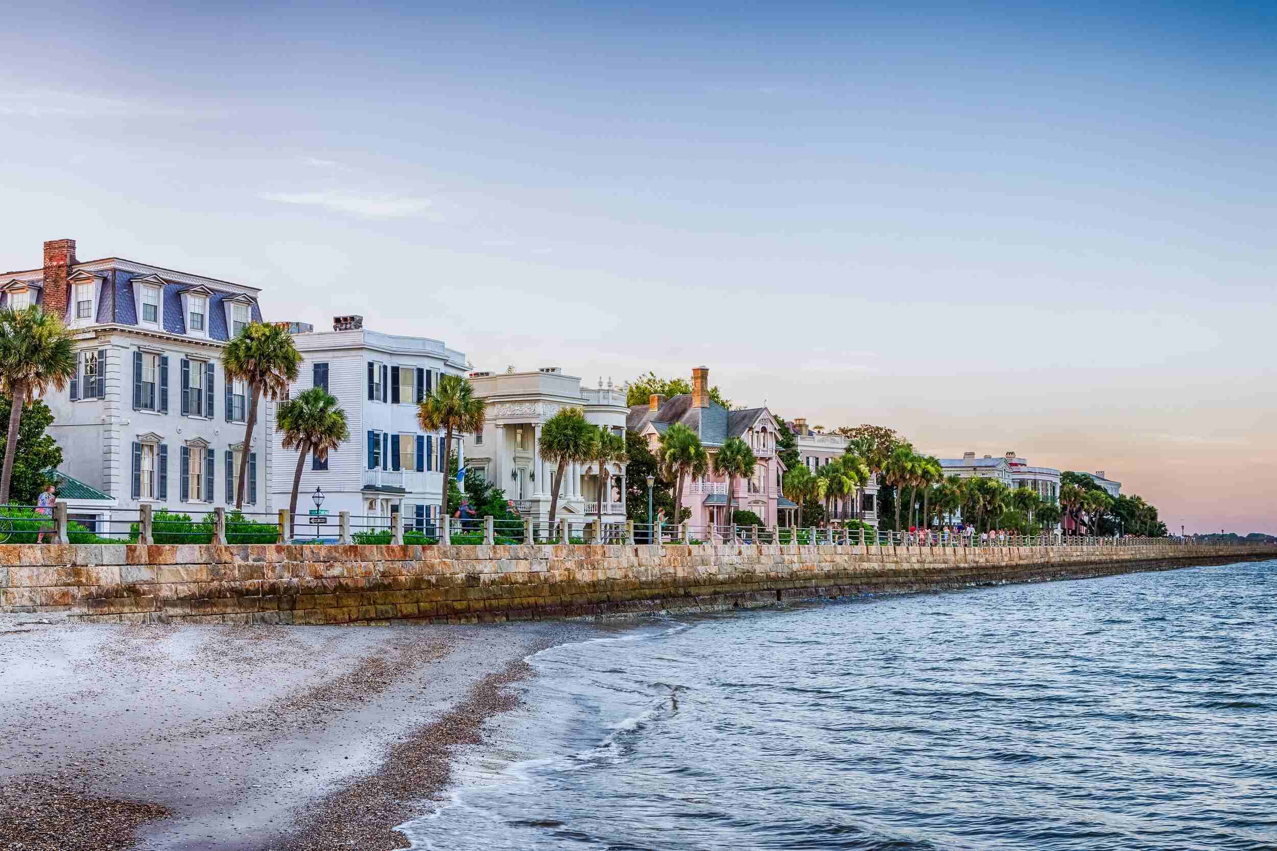 stroll-through-charlestons-historic-battery-promenade