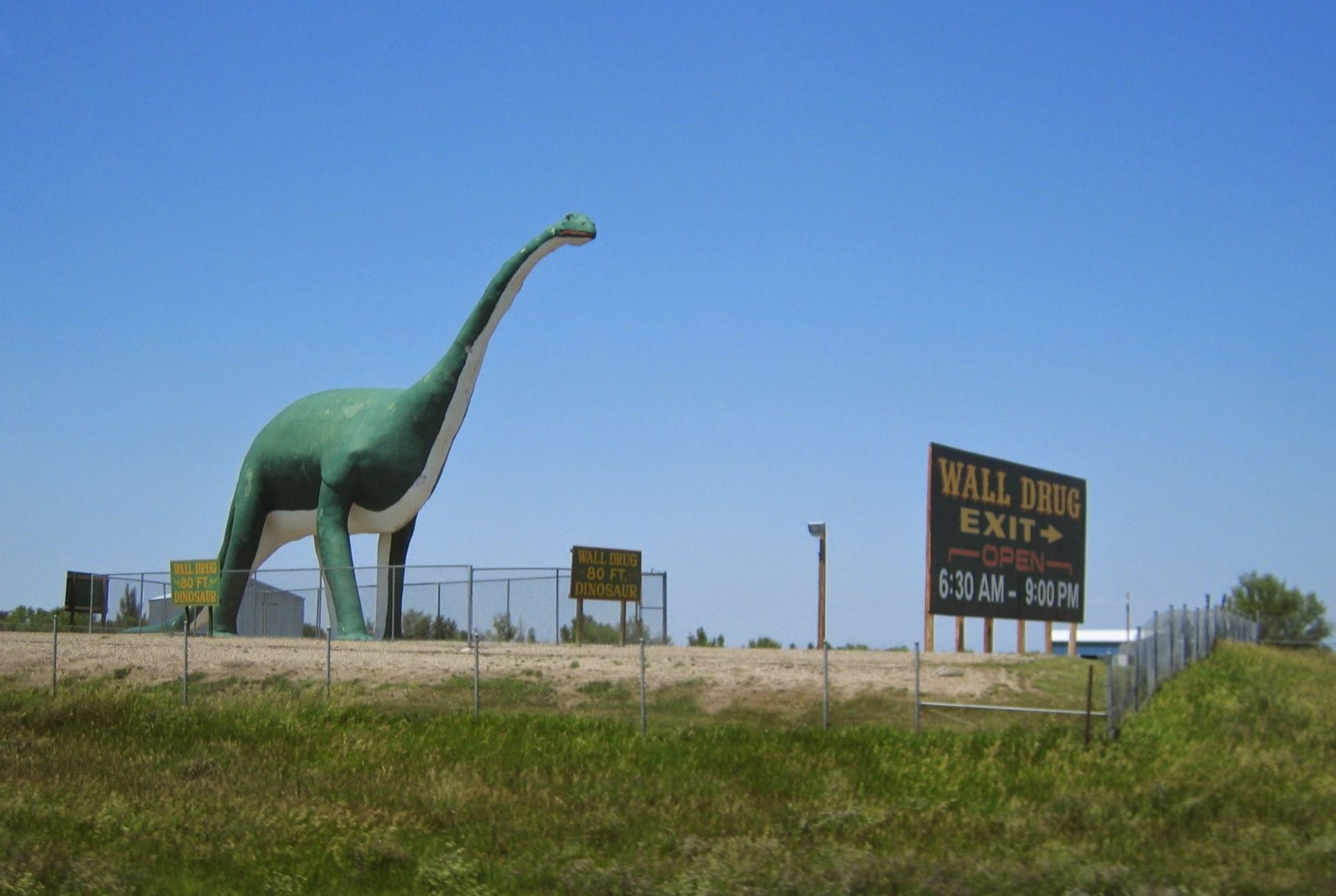 Wall Drug - South Dakota's Roadside Attraction | TouristSecrets