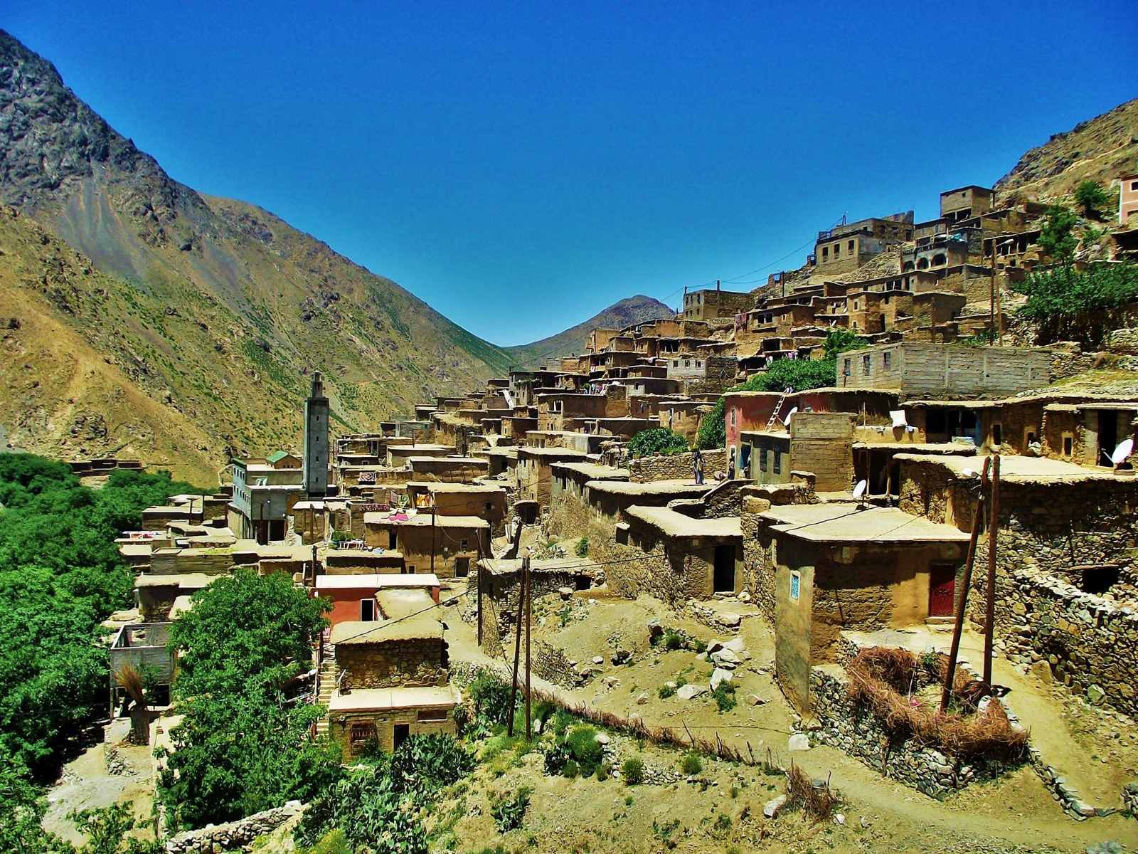 berber-village-trek-in-the-atlas-mountains