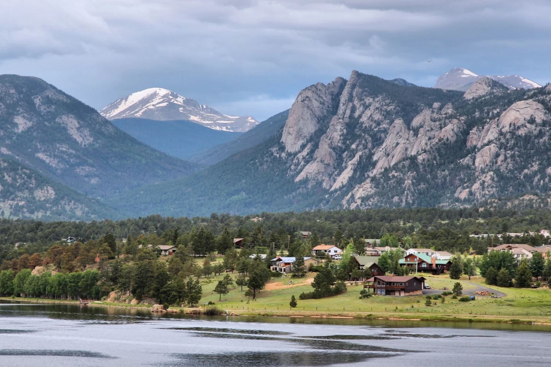 estes-park-your-adventure-awaits-in-the-rockies