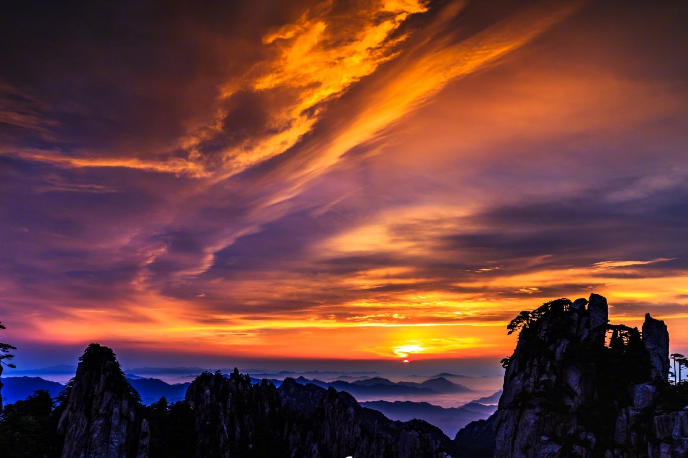 Hiking Huangshan's Celestial Peak At Sunrise | TouristSecrets