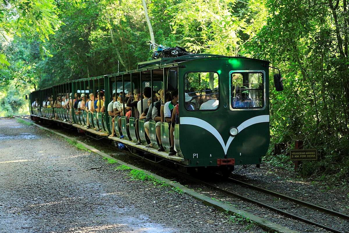 iguazu-argentina-jungle-train-adventure