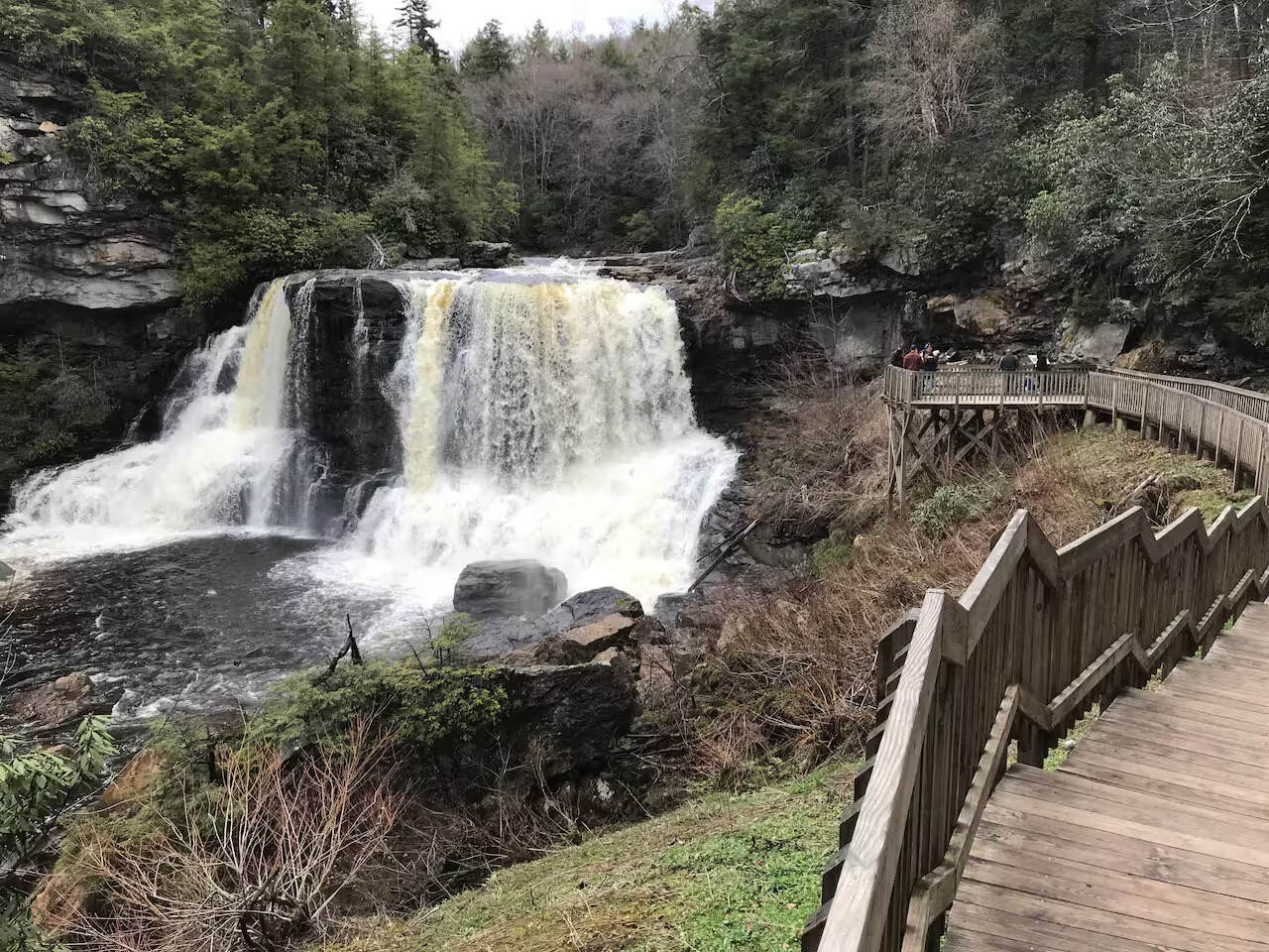 Hidden Singing Waterfalls Of Blackwater Falls, West Virginia ...