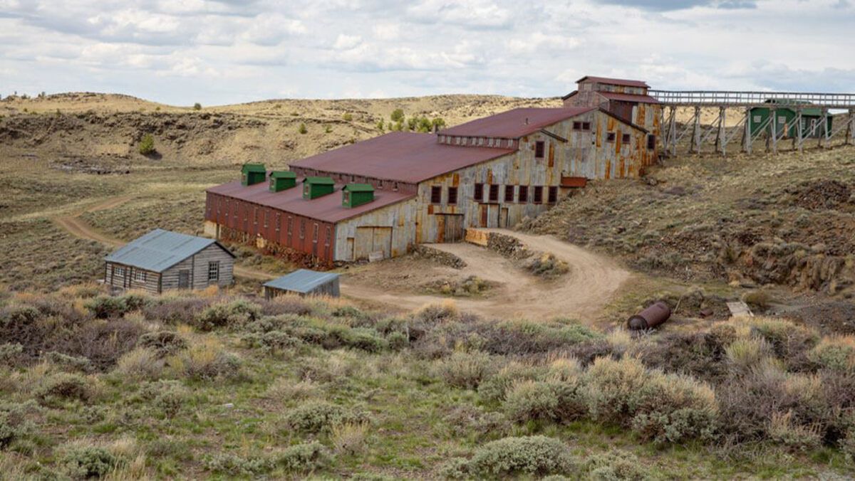 Ghost Towns Of Wyoming's South Pass | TouristSecrets