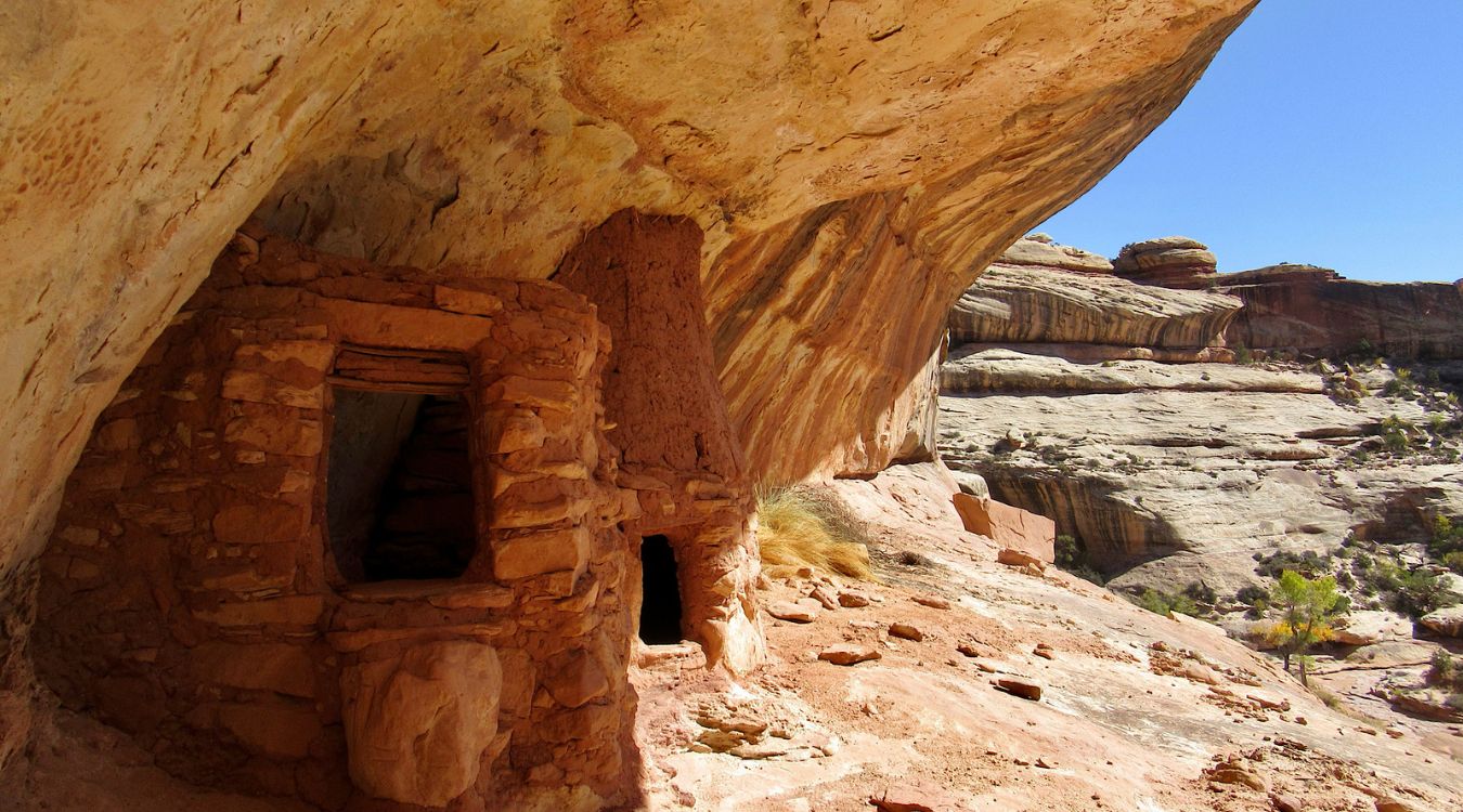 Hidden Cliff Dwellings Of Utah's Cedar Mesa | TouristSecrets