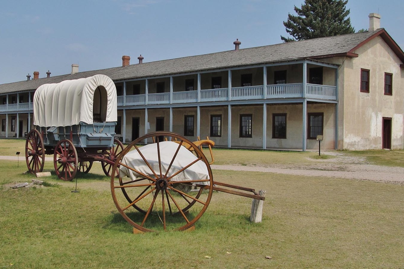 Lost Posts Of Wyoming's Fort Laramie | TouristSecrets