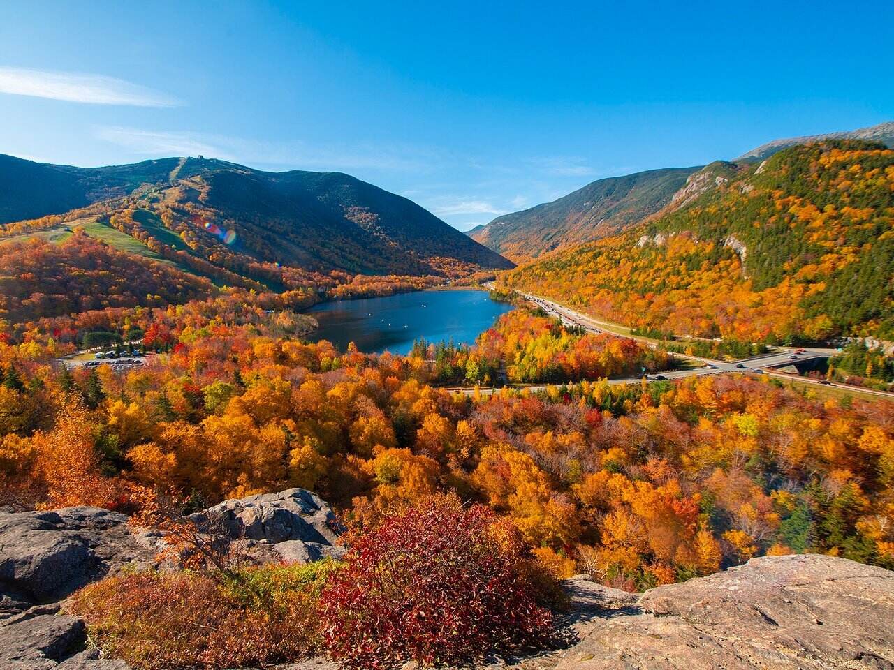 Hidden Lakes Of New Hampshire's White Mountains | TouristSecrets