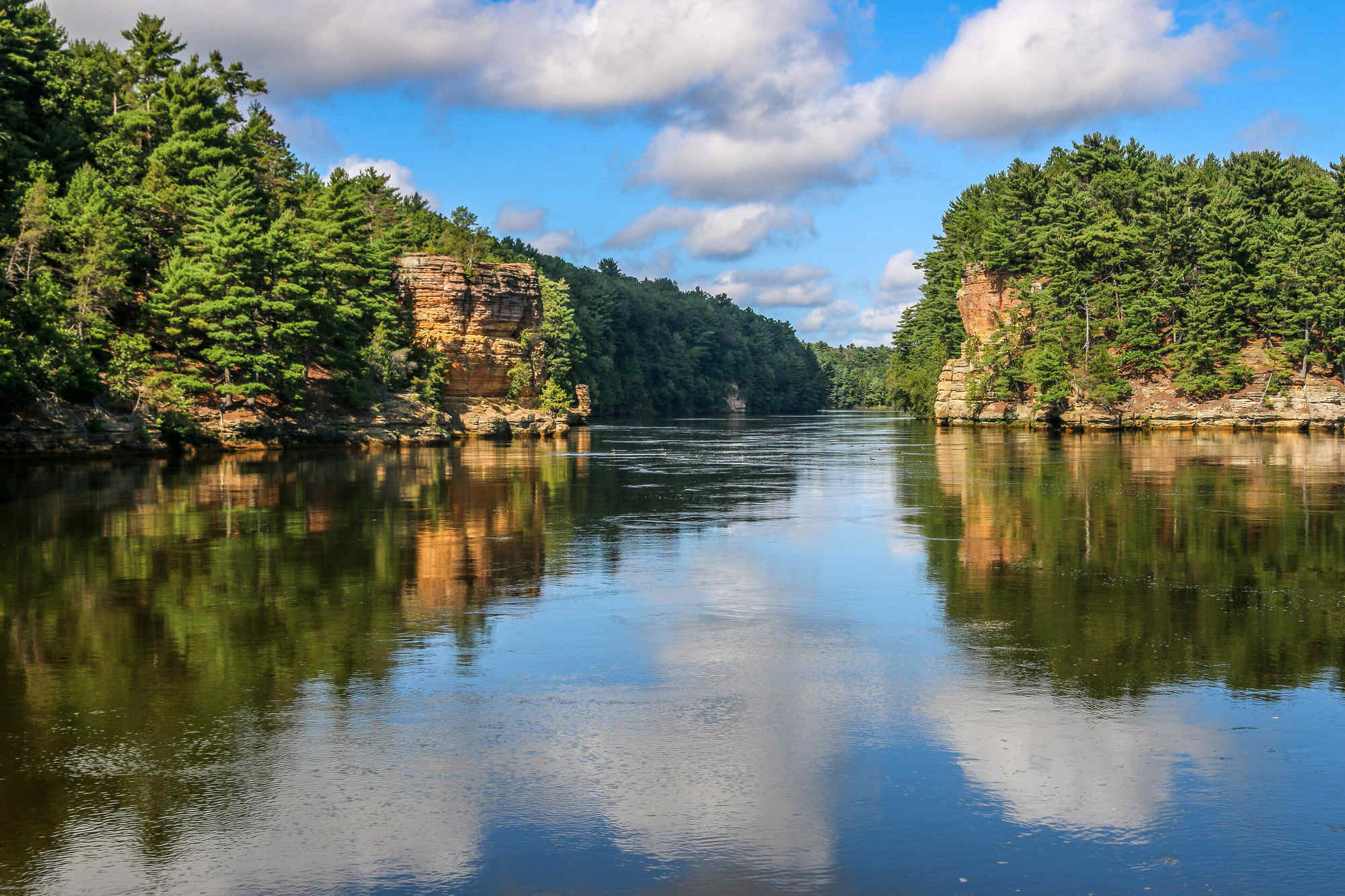 Secret River Bluffs Of Wisconsin's Driftless | TouristSecrets