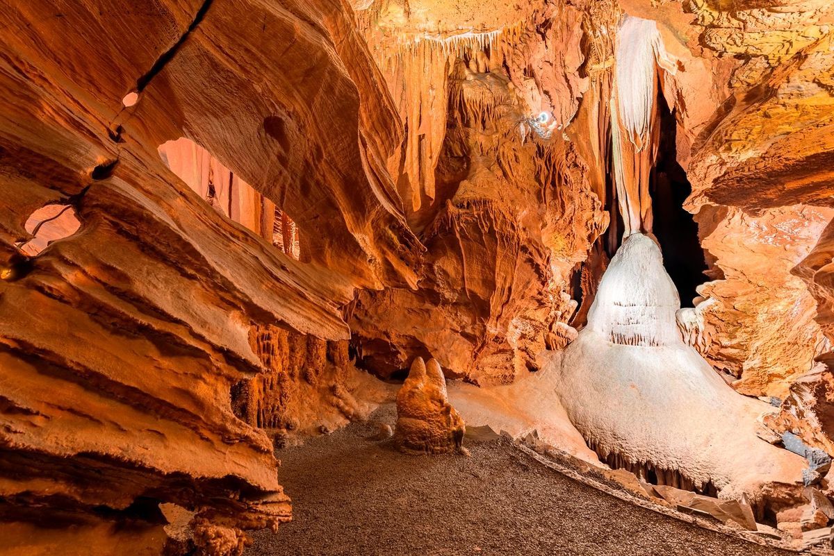 Secrets Of Virginia's Shenandoah Valley Caves | TouristSecrets