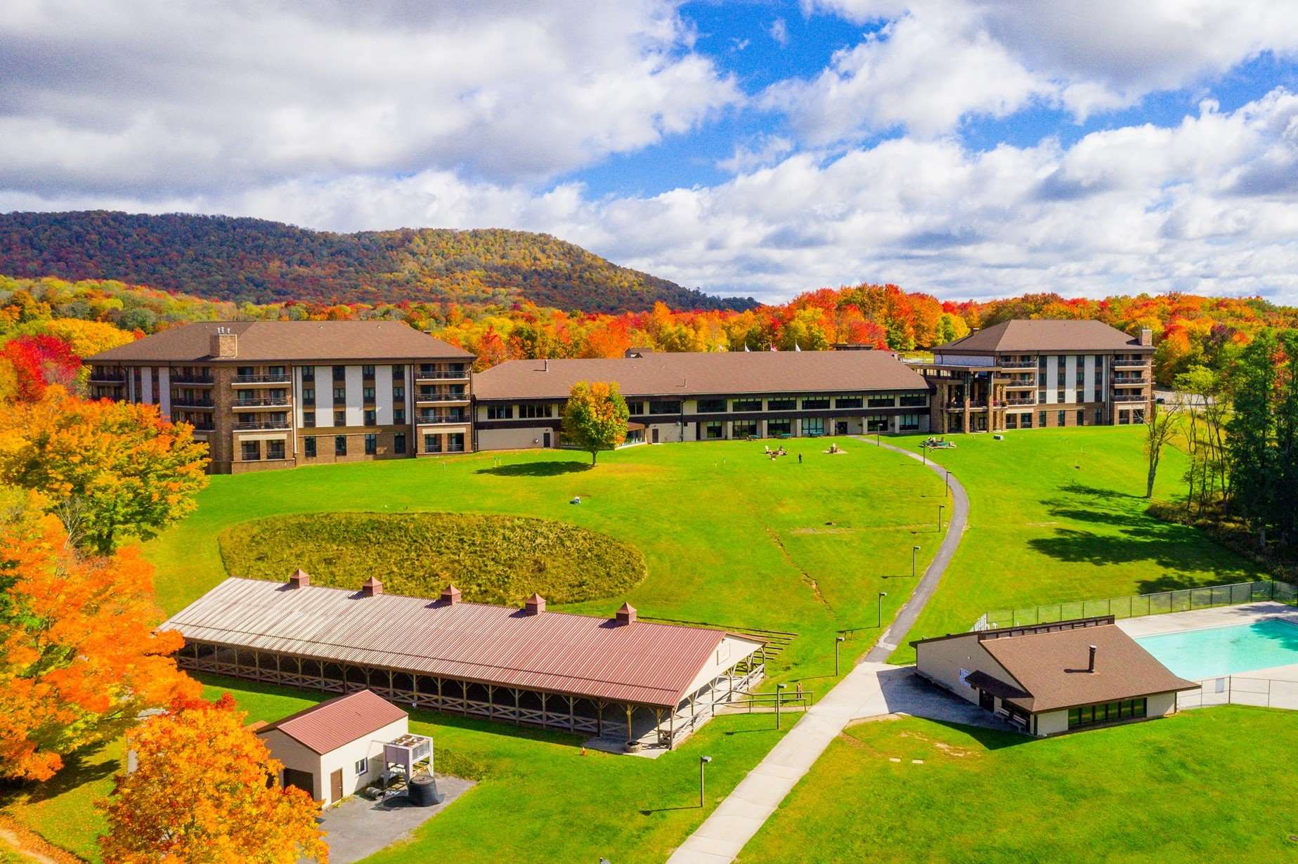 Shadow Valleys Of West Virginia's Canaan | TouristSecrets