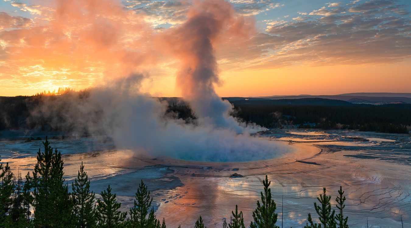 Wyoming's Hidden Geysers And Yellowstone's Thermal Wonders | TouristSecrets