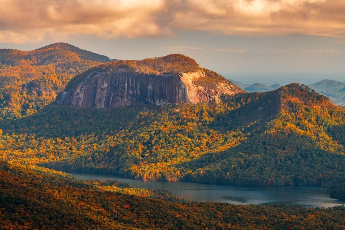 Hidden Waters Of South Carolina's Table Rock | TouristSecrets