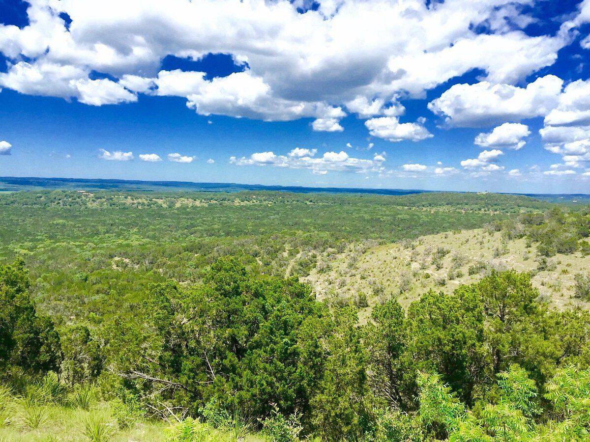 Mysteries Behind Texas' Devil's Backbone | TouristSecrets