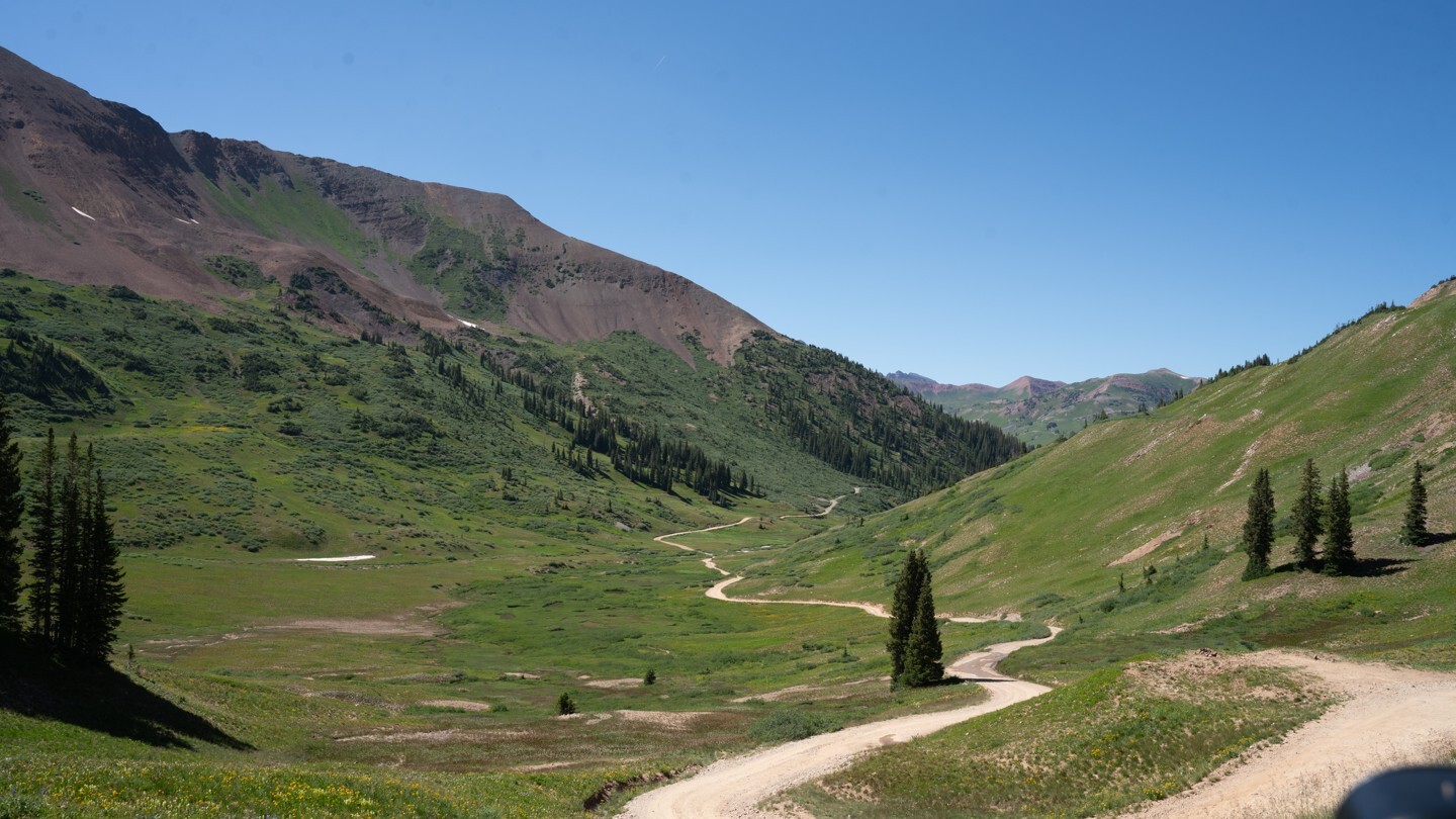 Hidden Valleys Of Colorado's American Basin | TouristSecrets