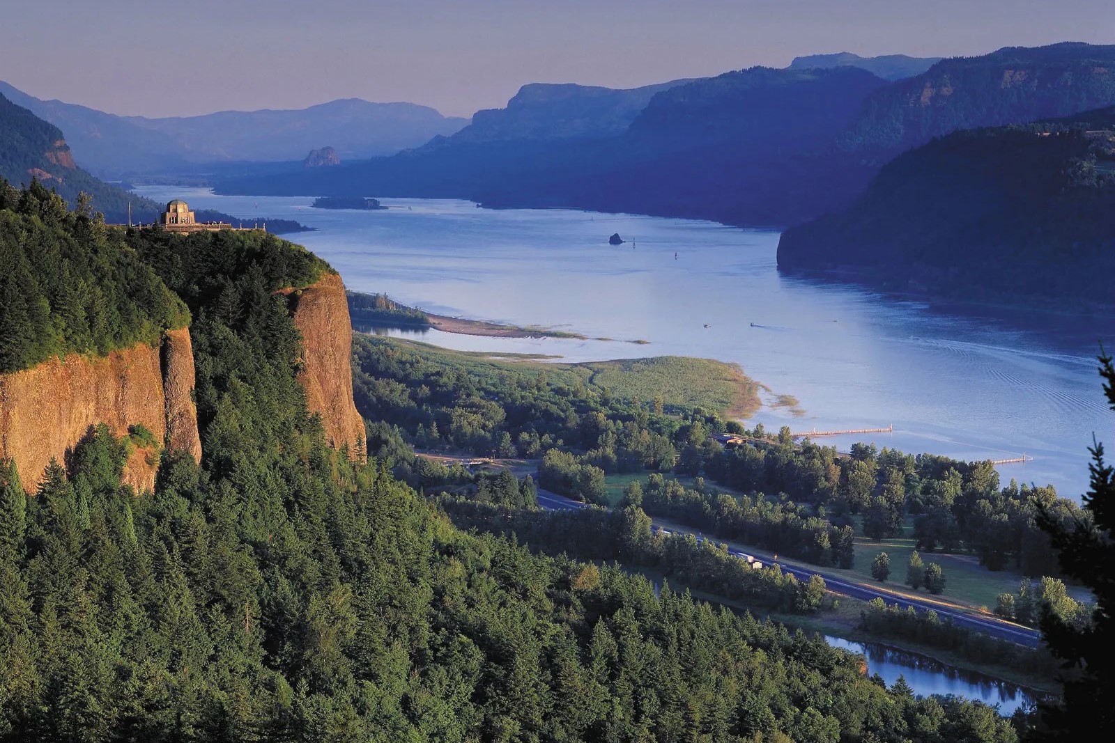 Secrets Of Oregon's Columbia River | TouristSecrets