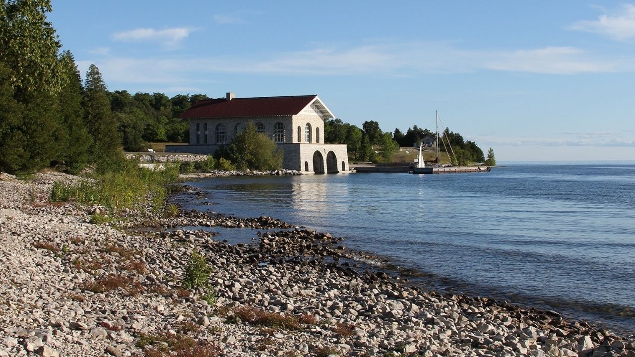 Hidden Trading Paths Of Wisconsin's Rock Island | TouristSecrets