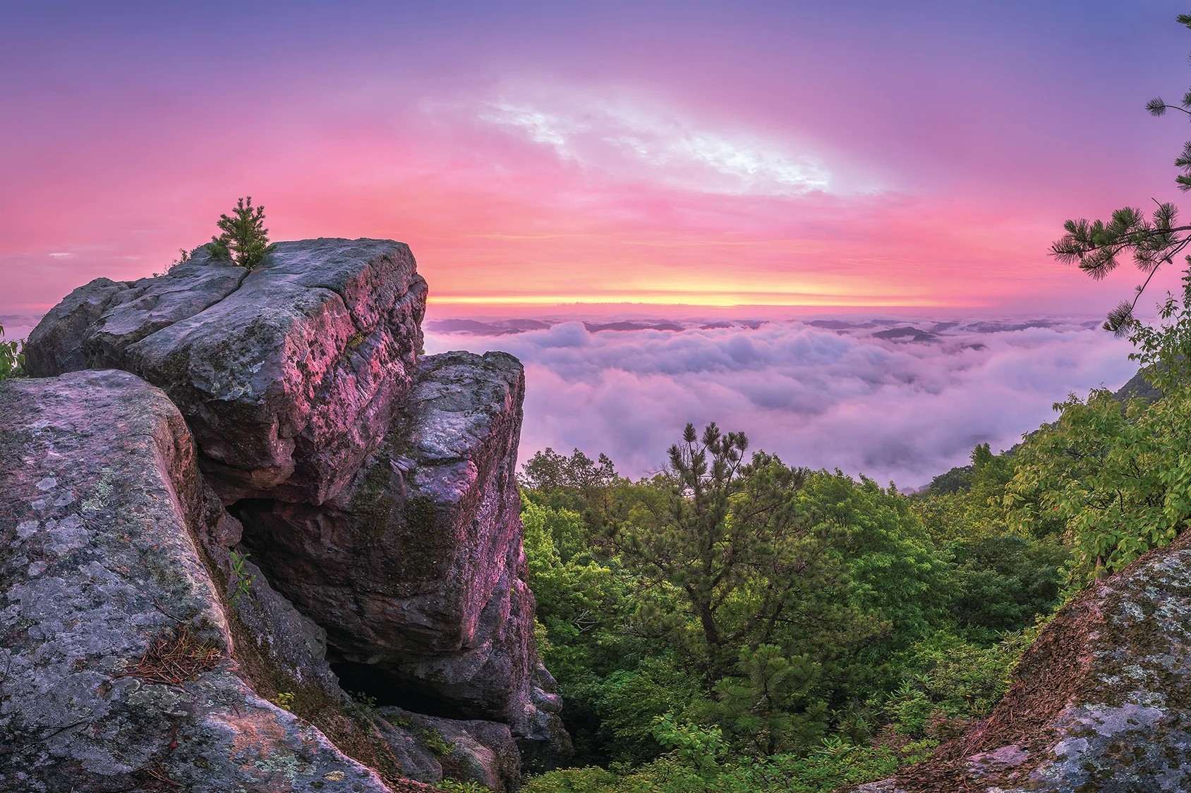 Secrets Of Kentucky's Pine Mountain Walls | TouristSecrets